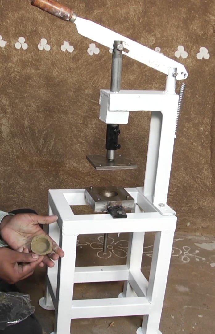 Gobar Diya Making Machine - Image 2